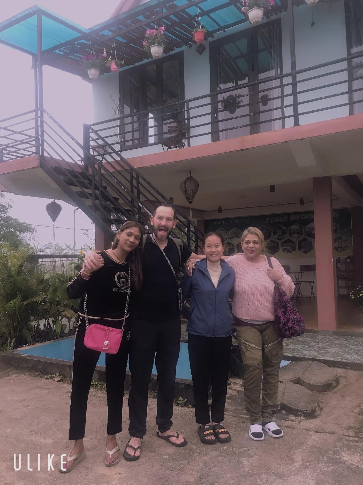 Sunshine Homestay Phong Nha Bagian luar foto