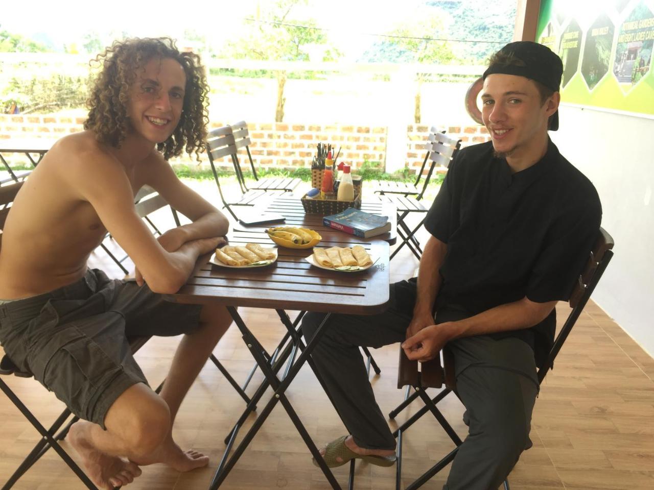 Sunshine Homestay Phong Nha Bagian luar foto